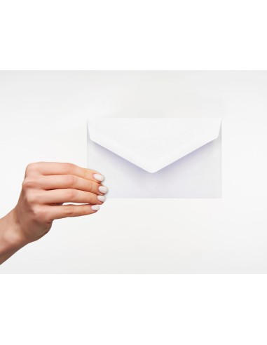 SOBRE BL.CON FONDO 95X162MM ENGOMADO SOLAPA PICO PQ.DE 25 UD.