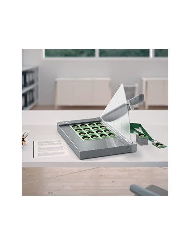 GUILLOTINA PALANCA LEITZ OFFICE PRO A4+ BASE CRISTAL 381MM CORTE 25H.