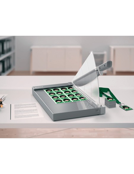 GUILLOTINA PALANCA LEITZ OFFICE PRO A4+ BASE CRISTAL 381MM CORTE 25H.