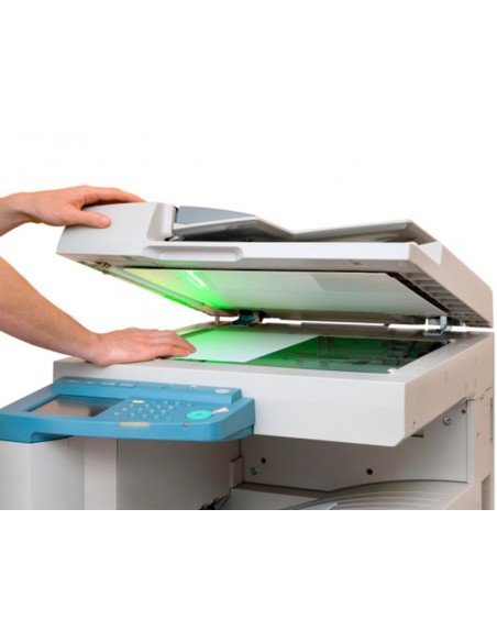 PAPEL FOTOCOPIADORA Q-CON ULTRA WHITE DIN A4 160 GR.PAQUETE DE 250 H.