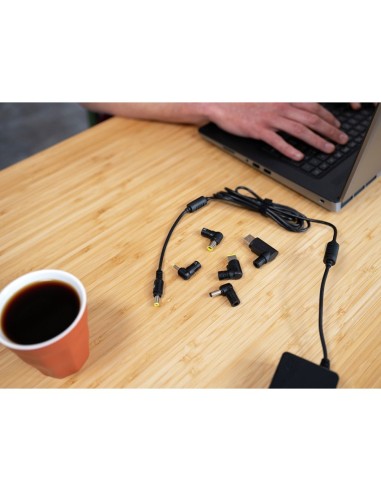 ADAPTADOR CORRIENTE TRUST PORTATIL CHARGER 19V-70W 6 CONECTORES