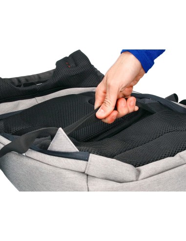 MOCHILA PORTATIL Q-CON.18 NG./GRIS IMPERMEABLE 460X170X310MM